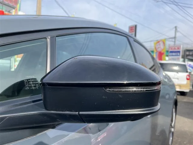 Toyota Prius Z 2023 — миниатюра 5