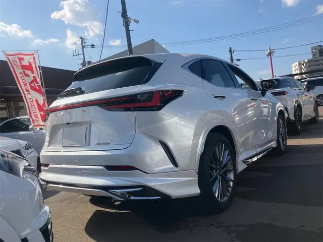 Lexus NX NX350H VERSION L 2023 — миниатюра 5