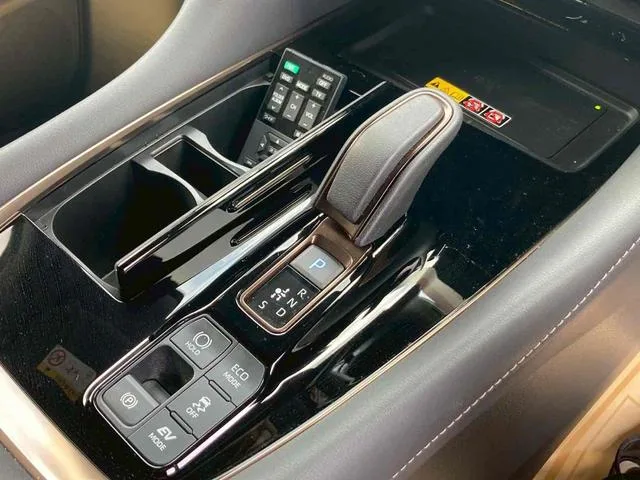 Toyota ALPHARD HYBRID Z 2023 — миниатюра 2