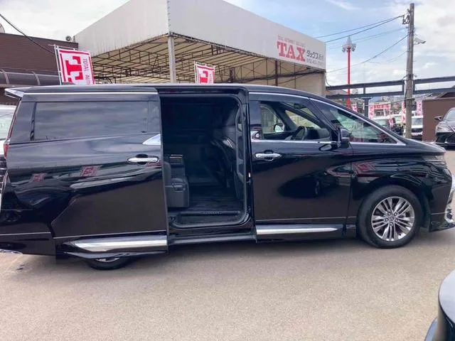 Toyota ALPHARD HYBRID Z 2023 — миниатюра 4