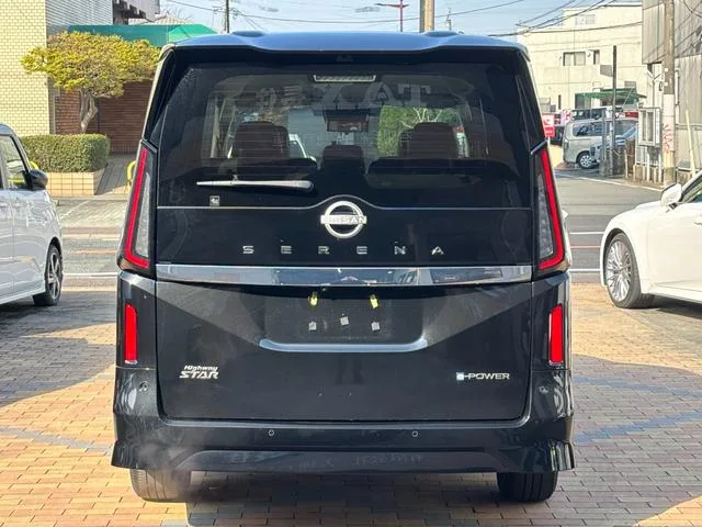 Nissan SERENA E-POWER HIGHWAY STAR V 2024 — миниатюра 3