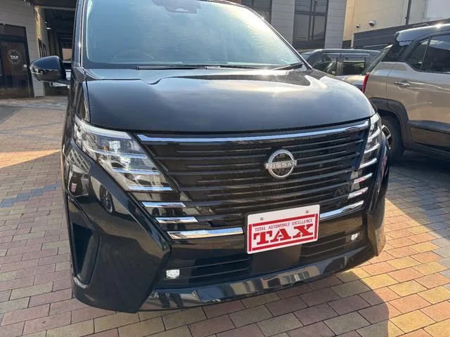 Nissan SERENA E-POWER HIGHWAY STAR V 2024 — миниатюра 4