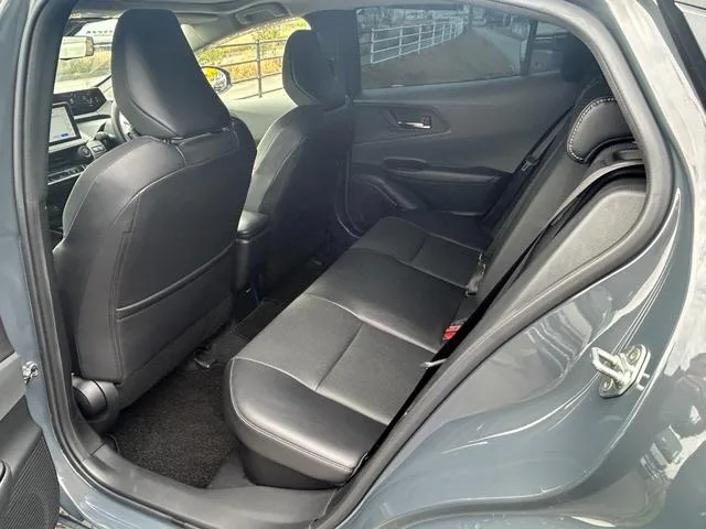 Toyota Prius Z 2023 — миниатюра 5