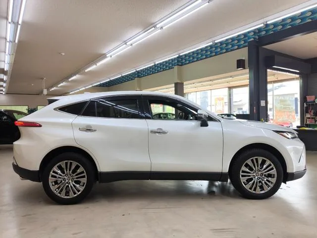 Toyota HARRIER Z LEATHER PACKAGE 2022 — миниатюра 2