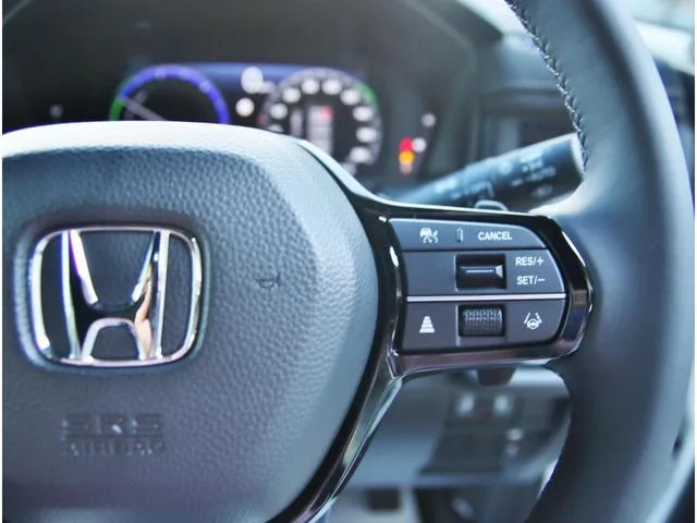 Honda STEPWAGON E:HEV SPADA PREMIUM LINE 2025 — миниатюра 3