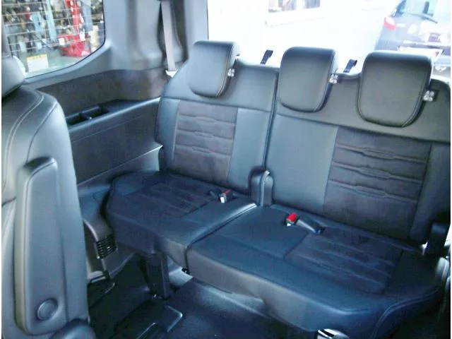 Honda STEPWAGON E:HEV SPADA PREMIUM LINE 2025 — миниатюра 4