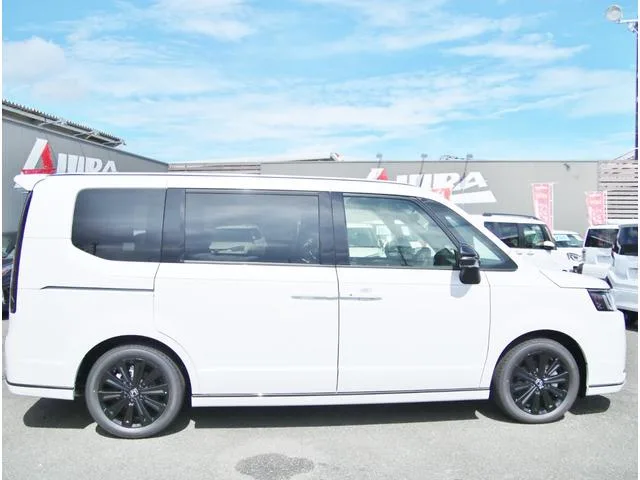 Honda STEPWAGON E:HEV SPADA PREMIUM LINE 2025 — миниатюра 5