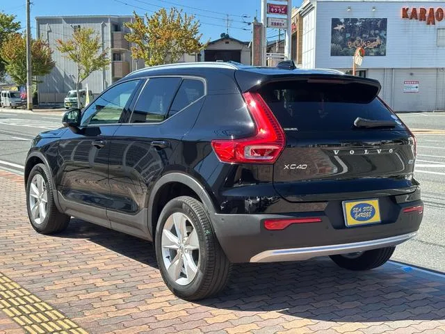 Volvo XC40 PLUS PRO B3 2022 — миниатюра 2