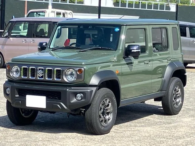 Suzuki JIMNY NOMADE FC 2026 — фото 1, купить с доставкой в Москву