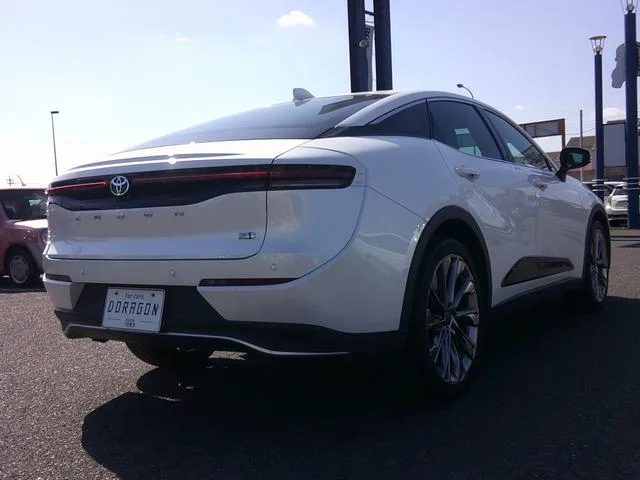 Toyota CROWN CROSSOVER G ADVANCED LEATHER PACKAGE 2023 — миниатюра 3