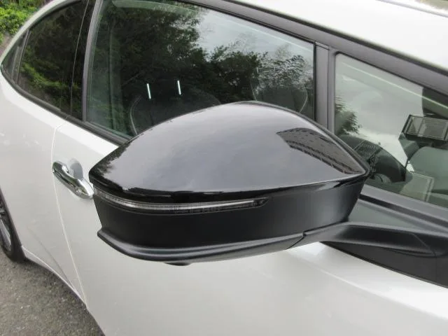 Toyota Prius Z 2024 — миниатюра 3