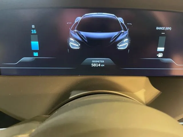 McLaren 750S SPIDER BASE GRADE 2024 — миниатюра 3