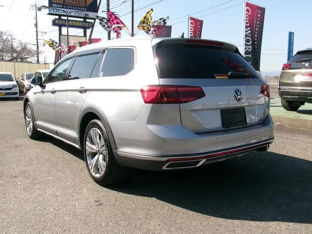 Volkswagen PASSAT ALLTRACK TDI 4MOTION ADVANCE 2023 — миниатюра 3