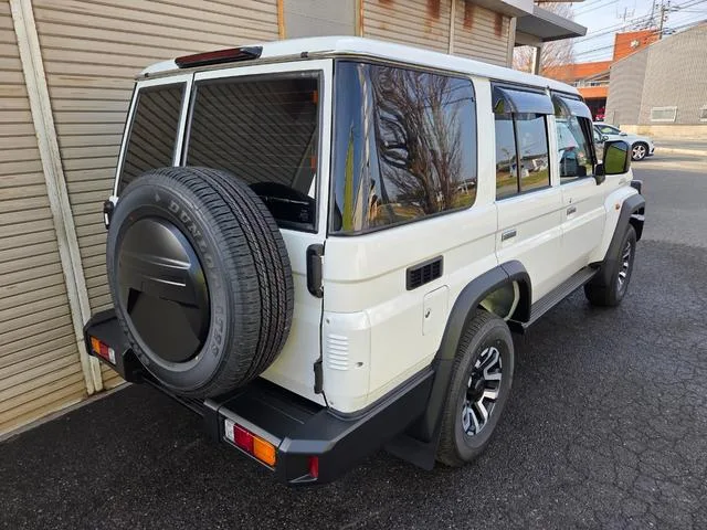 Toyota Landcruiser 70 AX 2025 — миниатюра 3