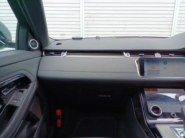 Land Rover RANGE ROVER EVOQUE SE P200 2023 — миниатюра 4