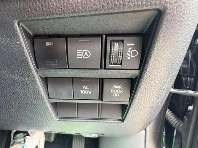 Toyota VOXY HYBRID S-Z 2023 — миниатюра 3