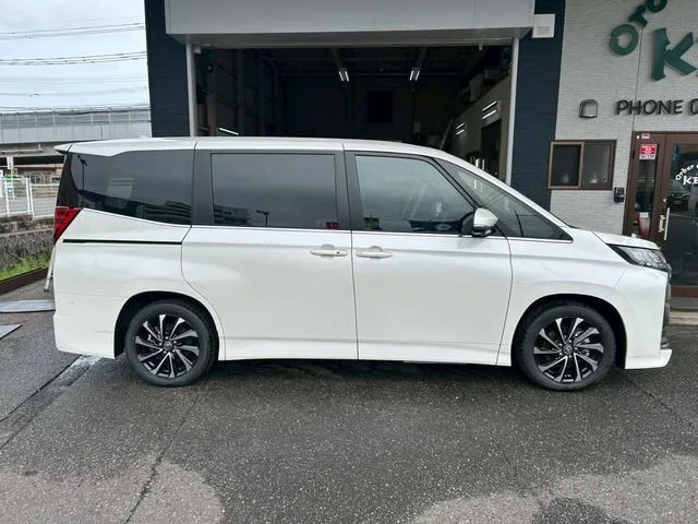 Toyota NOAH HYBRID S-Z 2025 — миниатюра 2
