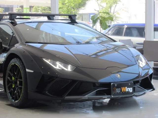 Lamborghini HURACAN 2024 — миниатюра 2