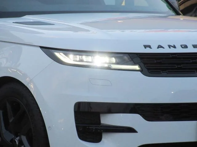 Land Rover RANGE ROVER SPORT DYNAMIC SE P550E 2024 — миниатюра 4