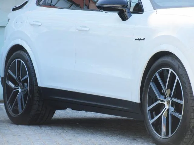 Porsche Cayenne Coupe CAYENNE E-HYBRID COUPE 2024 — миниатюра 3