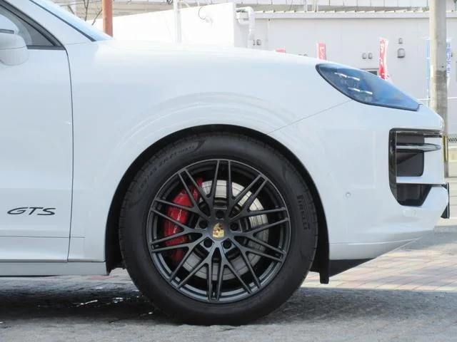 Porsche Cayenne Coupe CAYENNE GTS COUPE 2024 — миниатюра 3