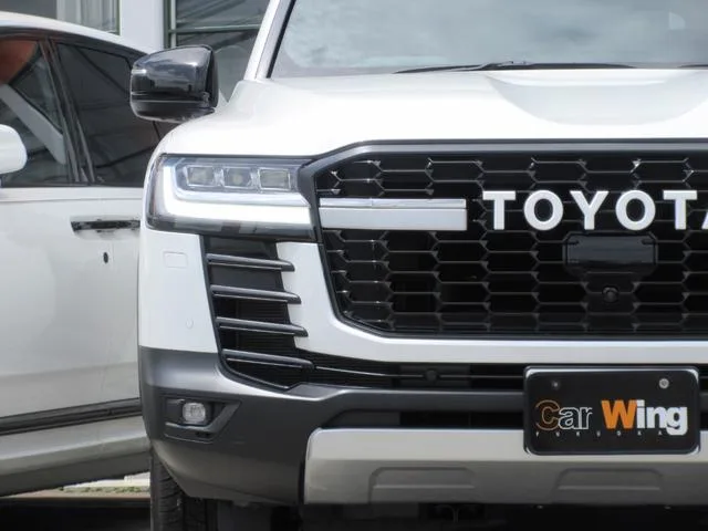 Toyota Land Cruiser GR SPORT 2024 — миниатюра 3
