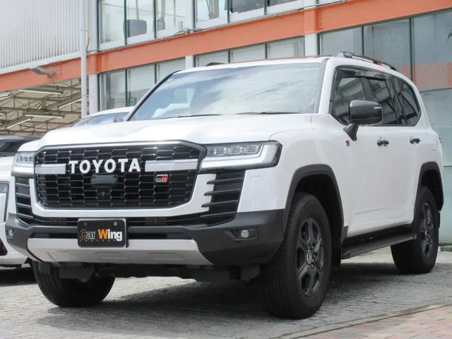 Toyota Land Cruiser GR SPORT 2024 — фото 1, купить с доставкой в Москву