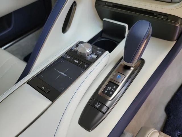 Lexus LC LC500 CONVERTIBLE 2022 — миниатюра 3