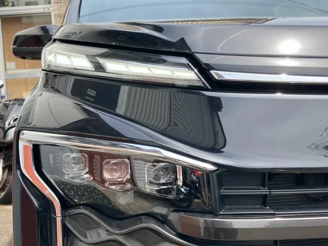 Toyota VOXY S-Z 2024 — миниатюра 2
