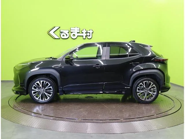 Toyota YARIS CROSS HYBRID Z 2022 — миниатюра 4