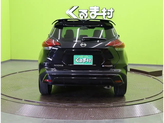 Nissan KICKS X TWO TONE INTERIOR EDITION 2024 — миниатюра 2