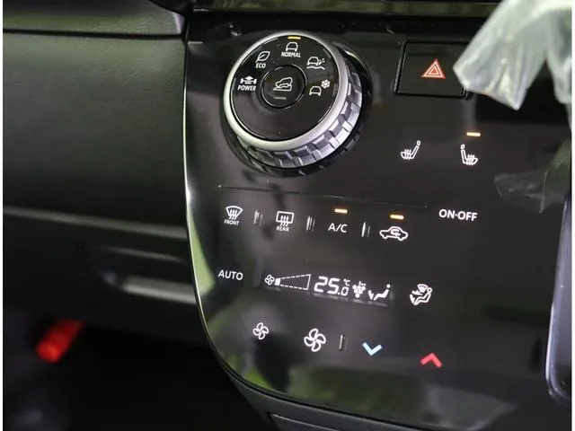 Mitsubishi DELICA MINI G PREMIUM 2026 — миниатюра 5