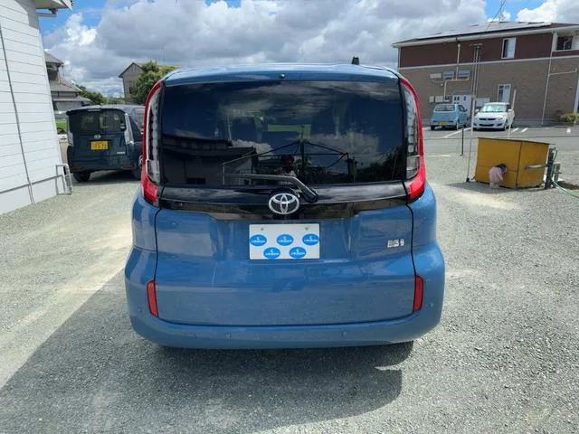 Toyota SIENTA HYBRID Z 2022 — миниатюра 3