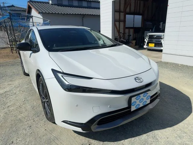 Toyota PRIUS Z 2023 — миниатюра 2