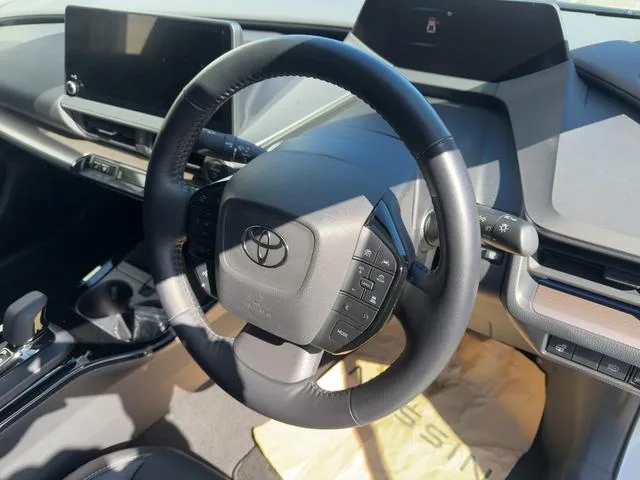 Toyota PRIUS Z 2023 — миниатюра 4