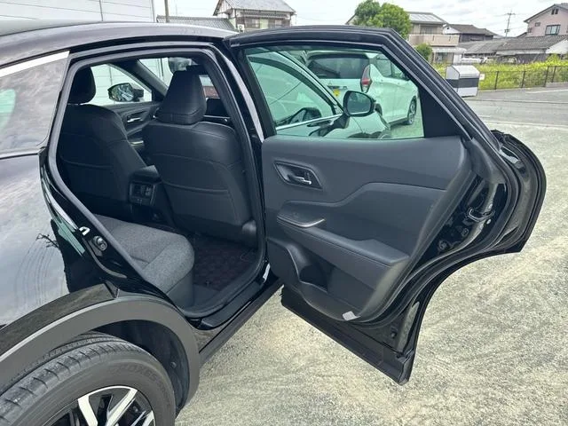 Toyota CROWN CROSSOVER G ADVANCED 2023 — миниатюра 3