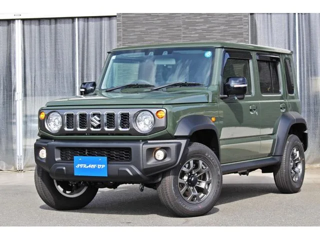 Suzuki JIMNY NOMADE FC 2026 — фото 1, купить с доставкой в Москву