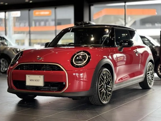 MINI MINI COOPER C FAVOURED TRIM 2025 — фото 1, купить с доставкой в Москву