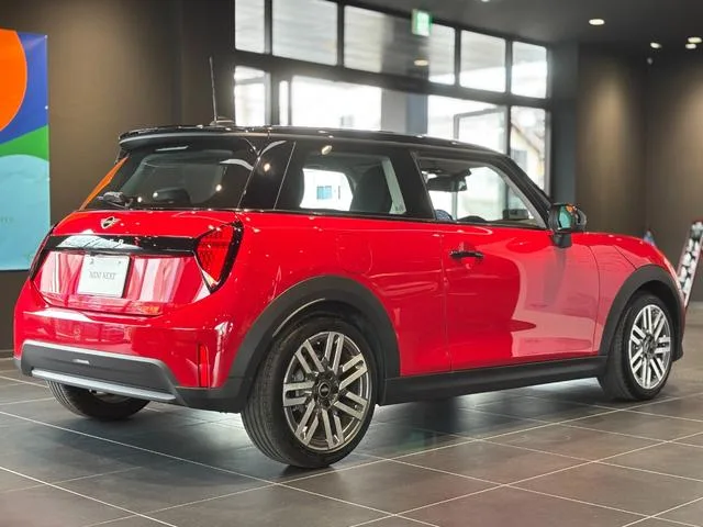 MINI MINI COOPER S CLASSIC TRIM 2024 — миниатюра 2