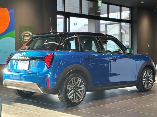 MINI MINI COOPER C CLASSIC TRIM 2024 — миниатюра 2