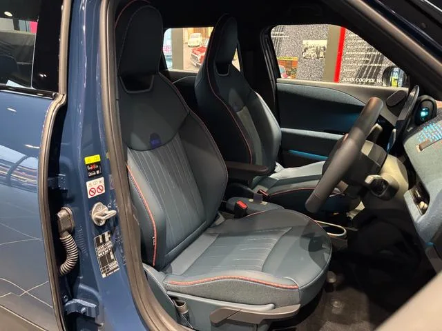MINI MINI ACEMAN SE FAVOURED TRIM 2024 — миниатюра 5