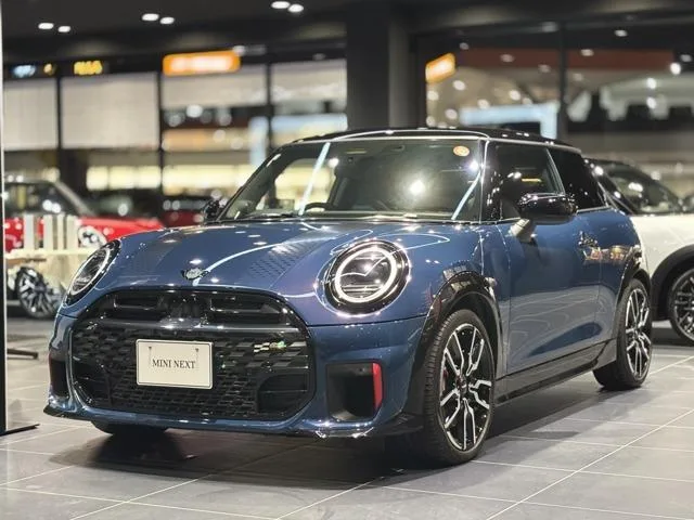 MINI MINI JOHN COOPER WORKS JOHN COOPER WORKS TRIM 2025 — фото 1, купить с доставкой в Москву