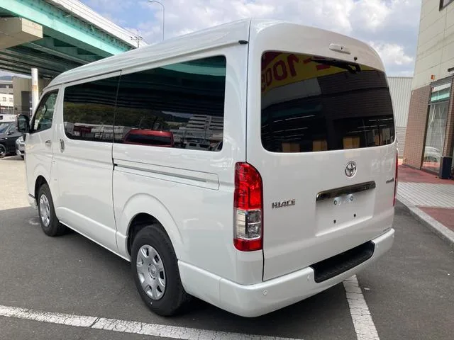 Toyota HIACE VAN LONG WIDE SUPER GL 2024 — миниатюра 4