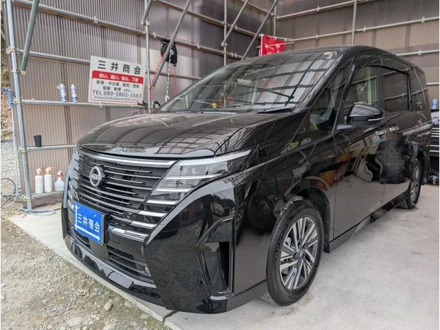 Nissan SERENA E-POWER HIGHWAY STAR V 2025 — фото 1, купить с доставкой в Москву
