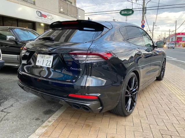 Maserati LEVANTE GTS 2024 — миниатюра 2