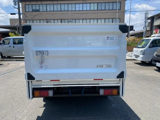 Hino DUTRO 2023 — миниатюра 2