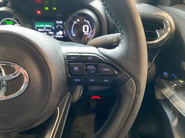 Toyota YARIS CROSS HYBRID G 2023 — миниатюра 5