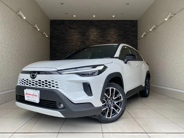 Toyota CorollaCross HYBRID Z 2026 — фото 1, купить с доставкой в Москву