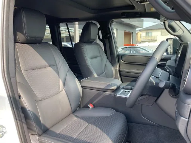 Toyota LAND CRUISER 250 VX 2024 — миниатюра 3