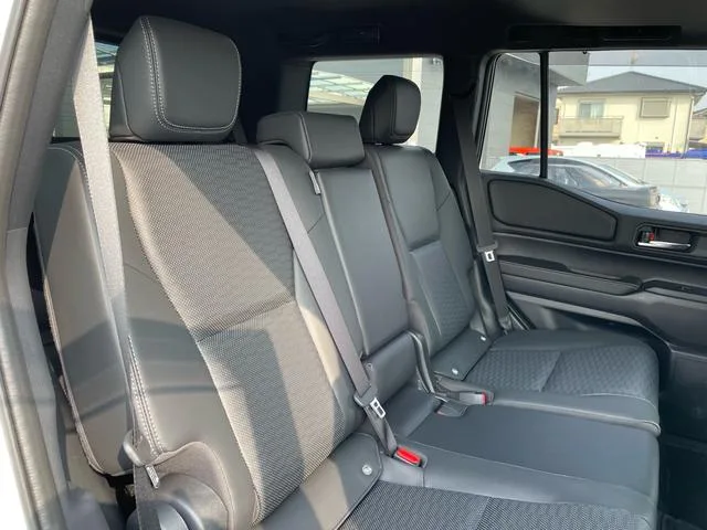 Toyota LAND CRUISER 250 VX 2024 — миниатюра 4